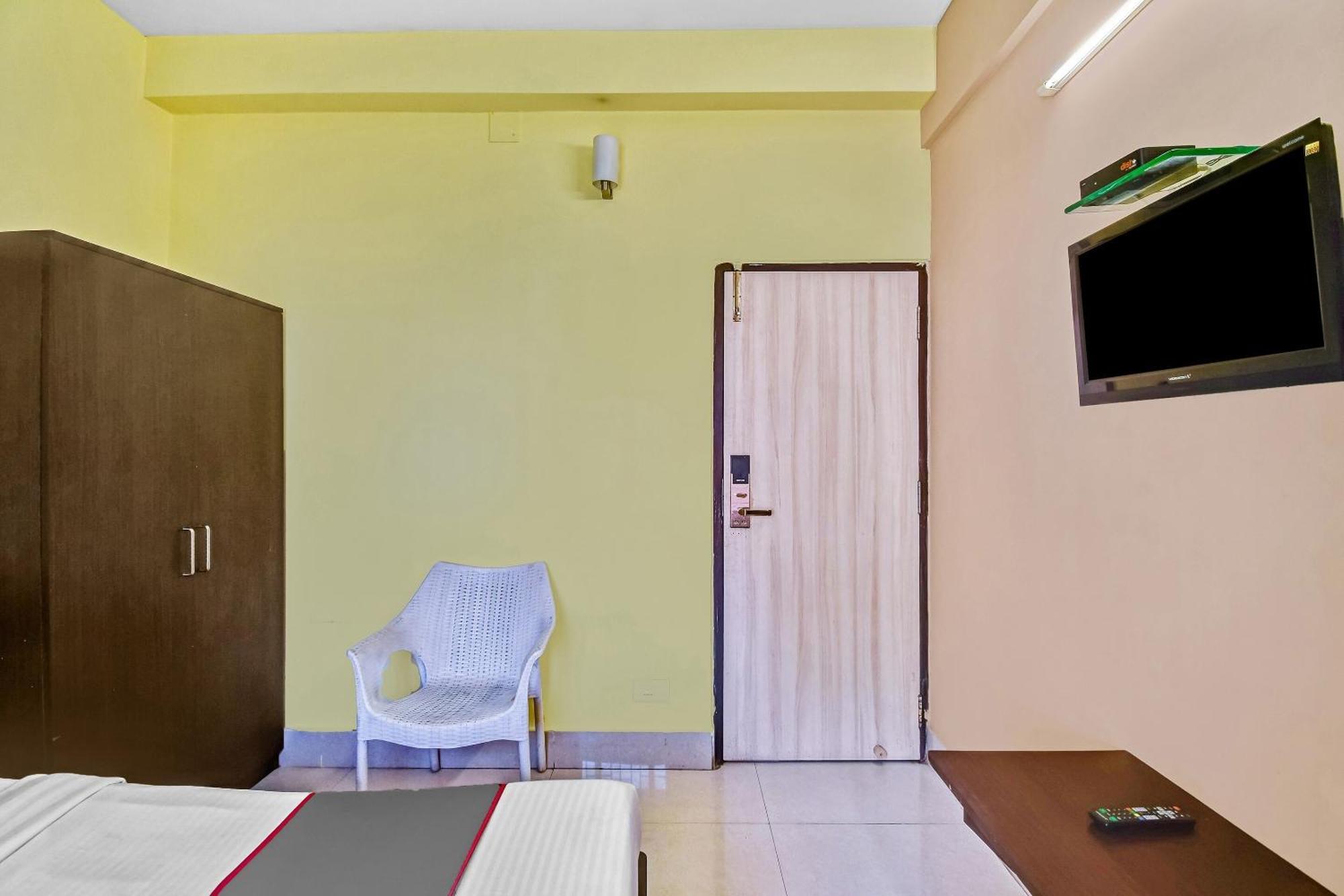 Capital O Kabita Guest House Near Acropolis Mall كولكاتا المظهر الخارجي الصورة